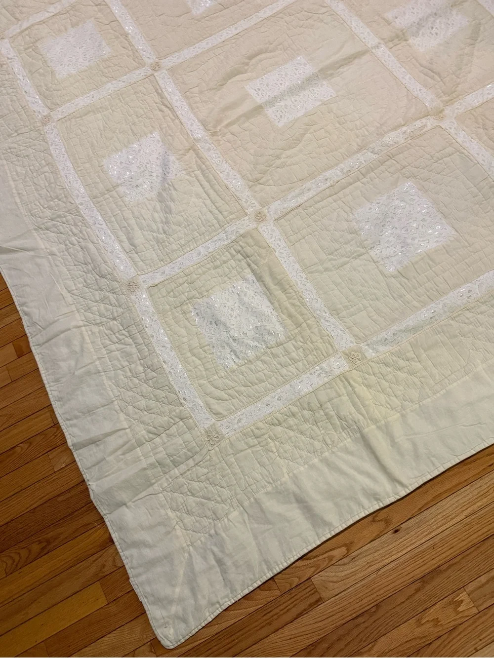 Cream & Lace Crochet Flowers 9 Patchwork Quilted Bedspread Vintage Cotton